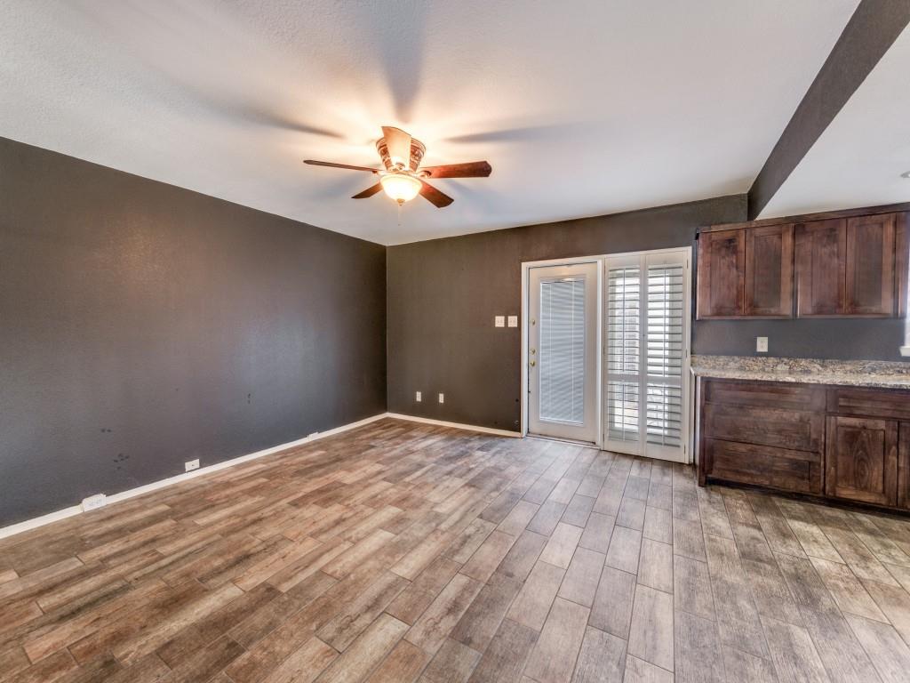 Arlington Downs Twnhs - Residential