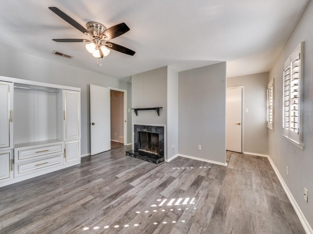 Arlington Downs Twnhs - Residential