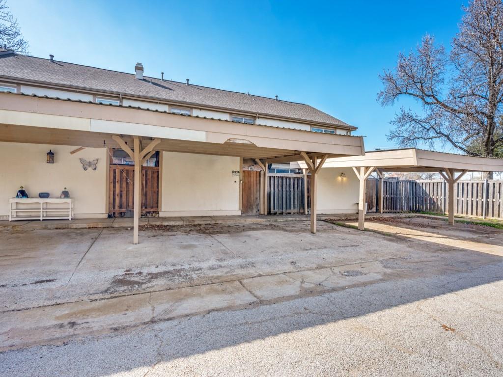 Arlington Downs Twnhs - Residential