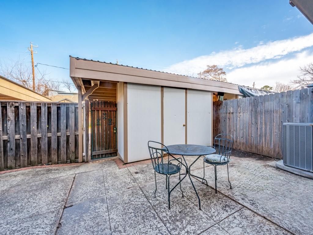 Arlington Downs Twnhs - Residential