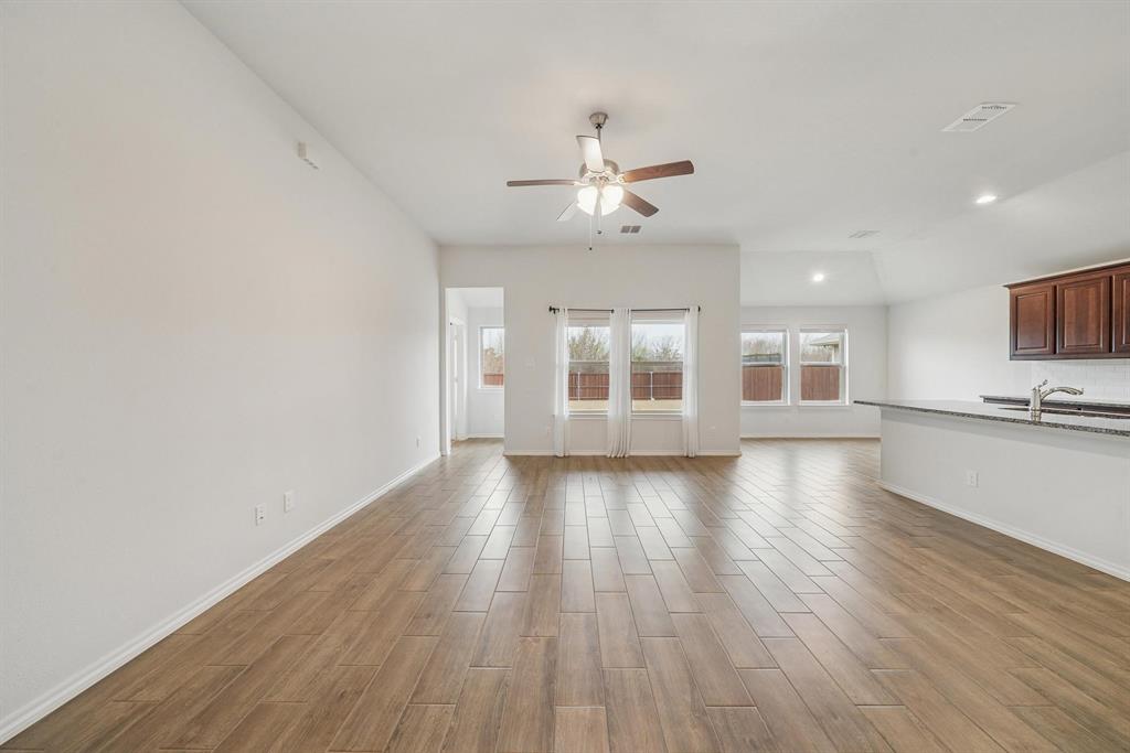 5652 Huffines Boulevard