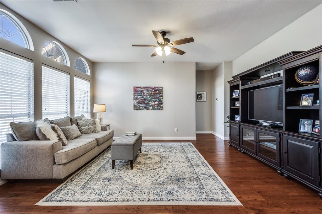 2306 Sherbrooke Lane