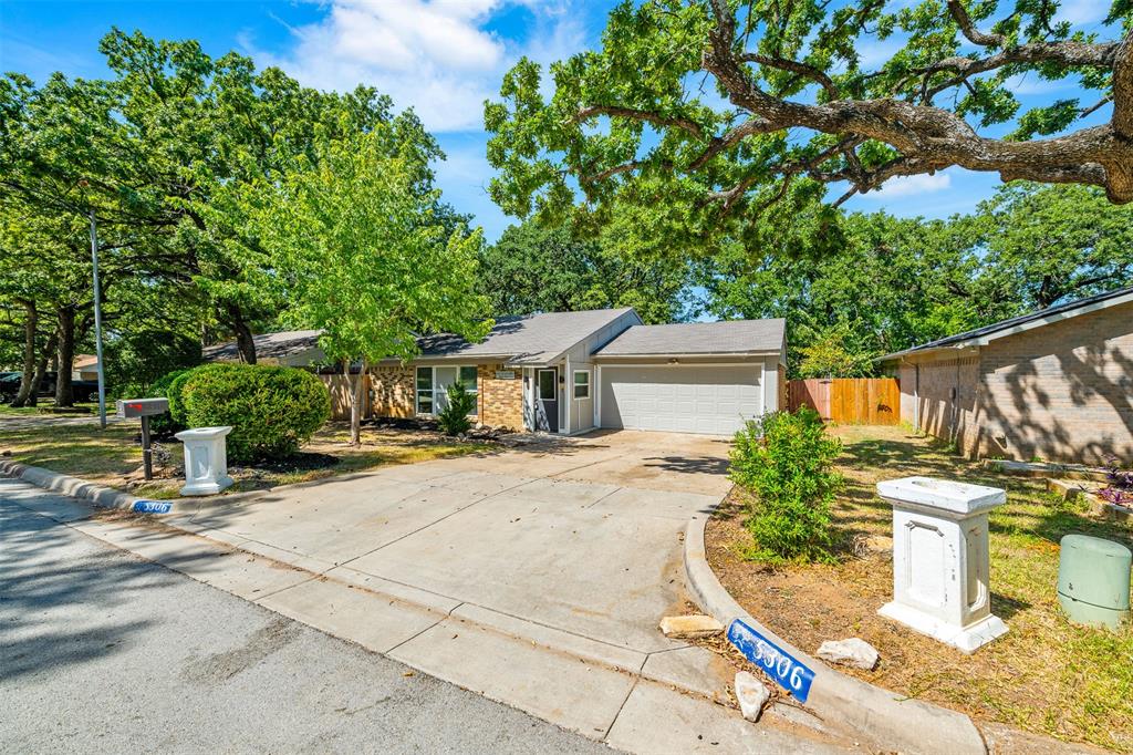 5306 Lansingford Trail