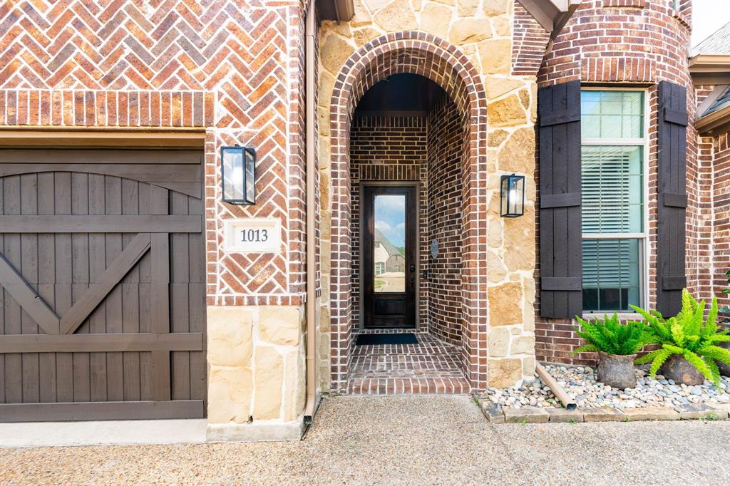 1013 Calm Crest Drive