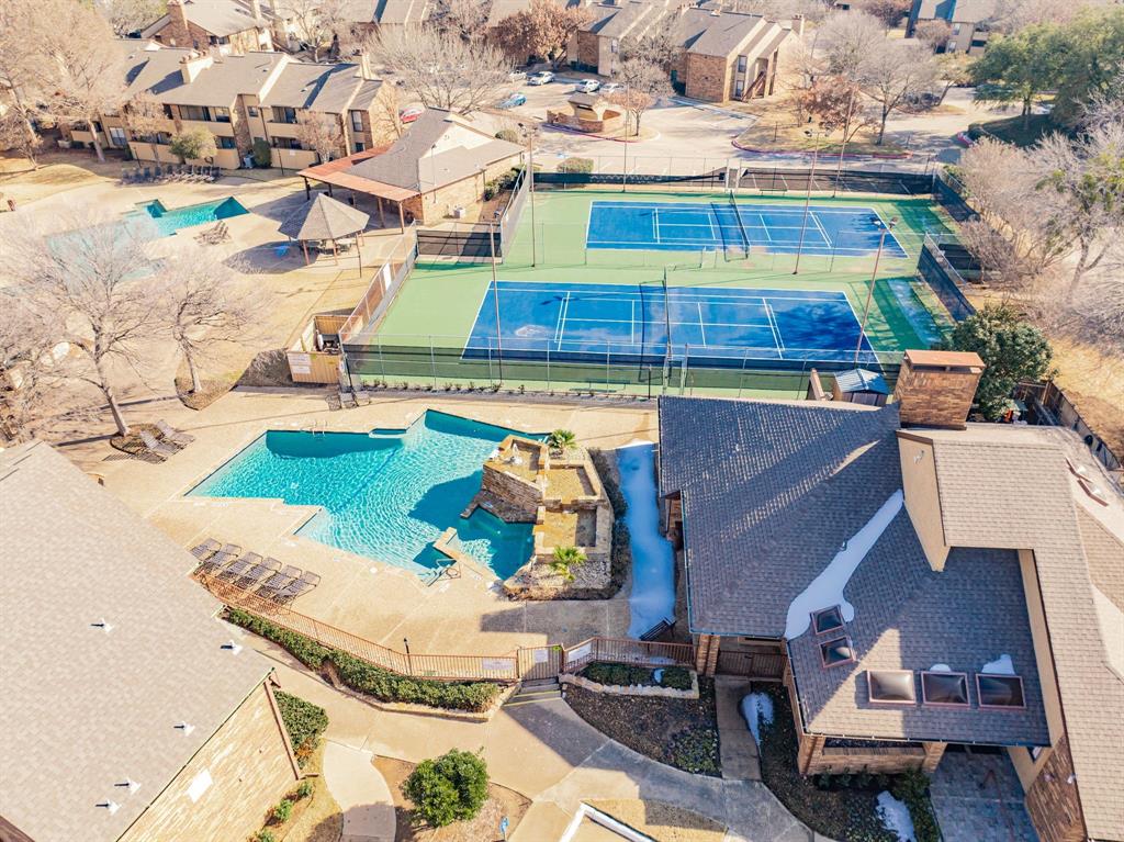 Cloisters Condo The - Residential