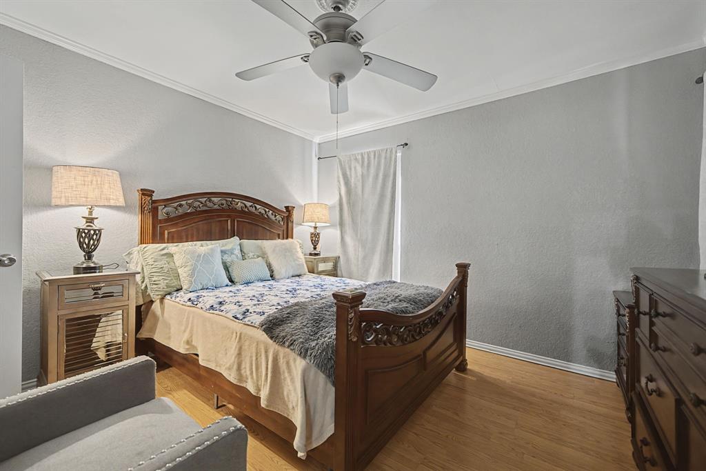 Cloisters Condo The - Residential