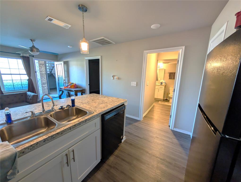 6108 Abrams Road 202