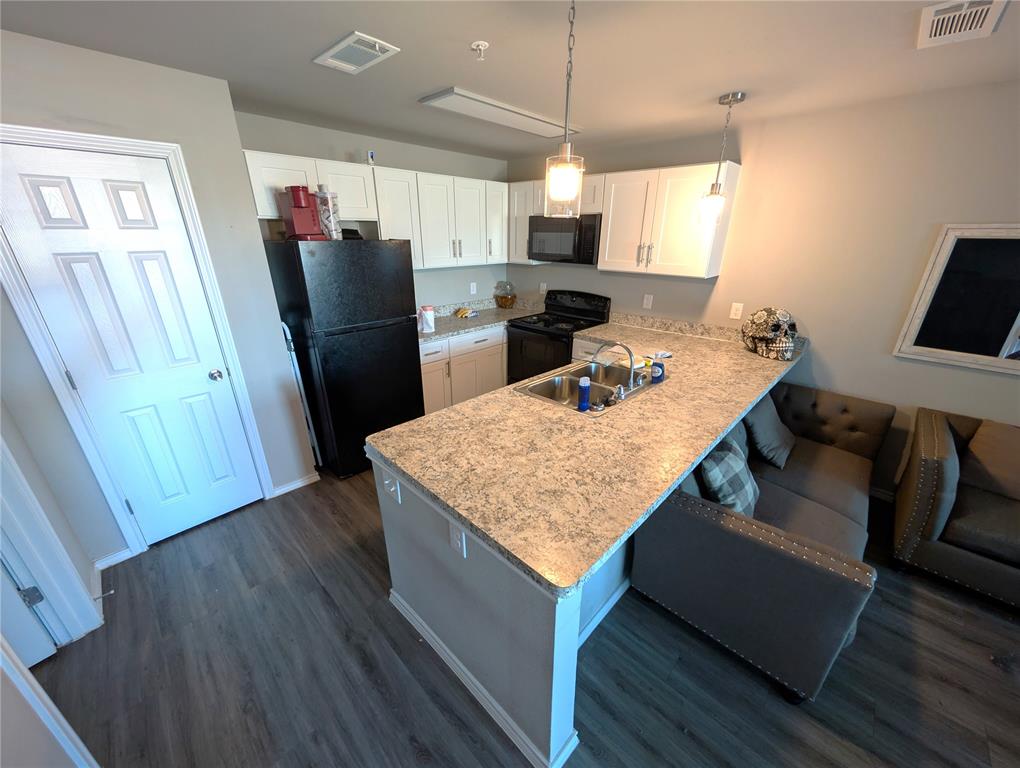 6108 Abrams Road 202