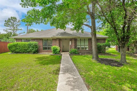 2434 Antler Trail Lewisville TX 75067