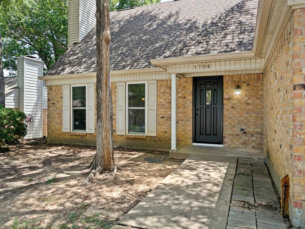 1706 Acorn Drive
