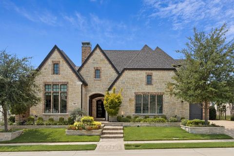 Photo of 818 Brett Drive, Allen, TX 75013 (MLS # 21035900)