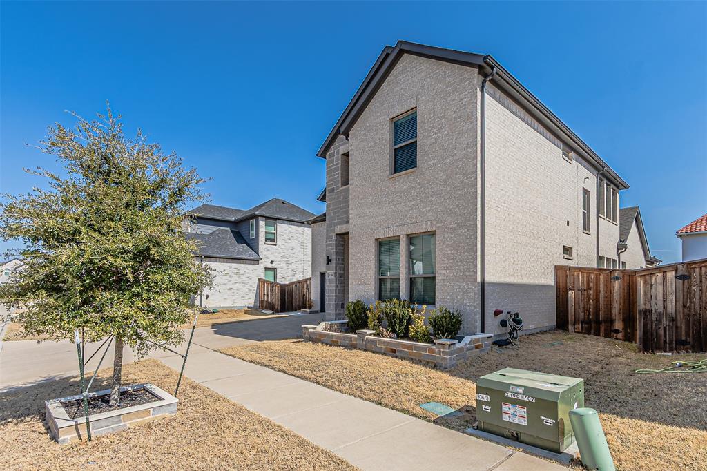 11356 Four Roses Trail