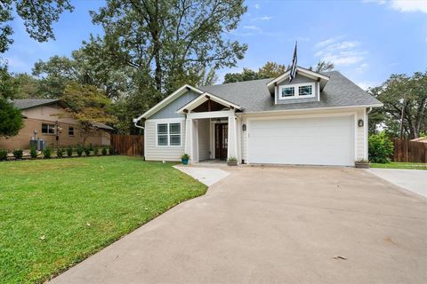 Tiny photo for 213 Louise Lane, Athens, TX 75751 (MLS # 21098623)