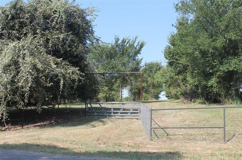 9935 Zion Hill Road Poolville TX 76487
