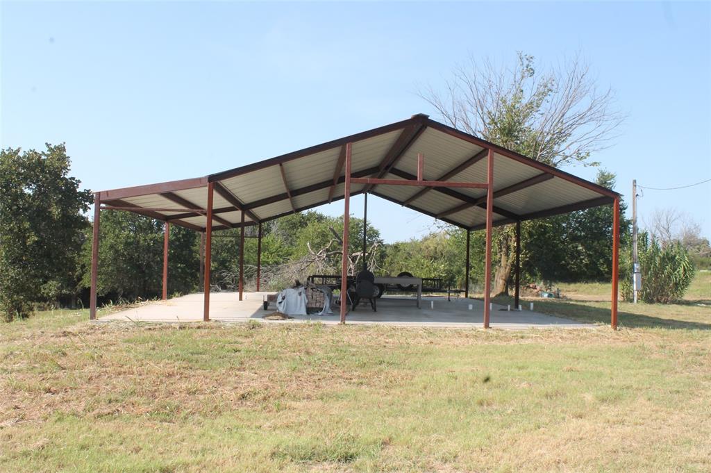 J R Erwin Surv Abs #423 - Land