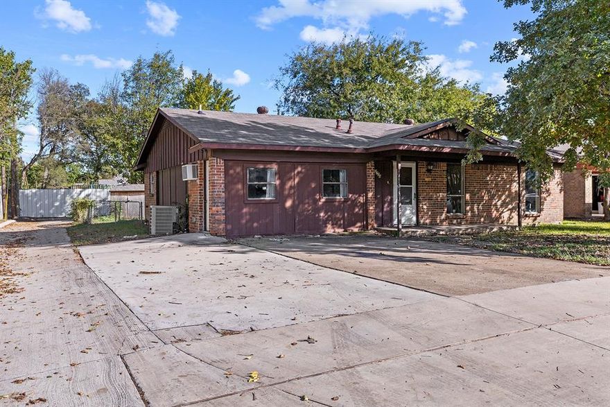 Attention Investors! Bring your plans and ideas to this wonderful hidden gem full of potential in Plano ISD. Tucked away in this private neighborhood this home has a Garage converted to a full mother in law suite in 2018, Roof was repaired in 2021 HVAC was updated in 2018. No need to worry about freezes or power outages as it comes with its own diesel generator. The covered back patio is ideal for anyone who likes to entertain making this a perfect multi-generational home or your next project to add to your portfolio!