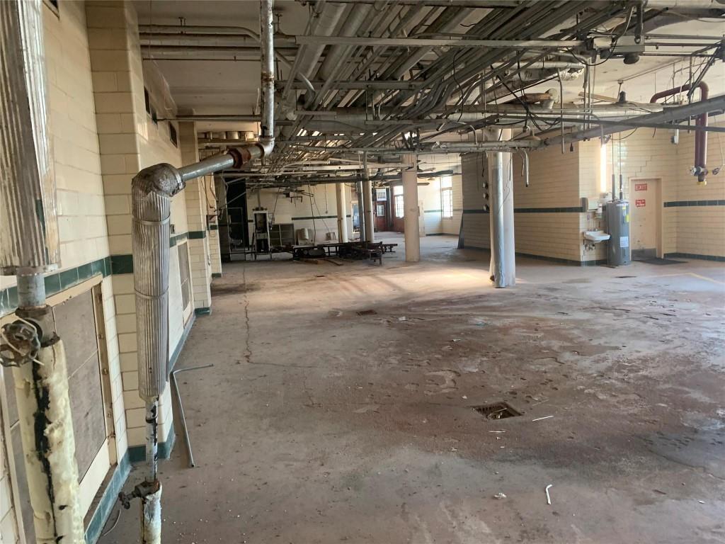 Elmwood West - Commercial Sale