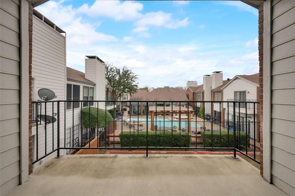 Boardwalk On The Pkwy Condos - Residential