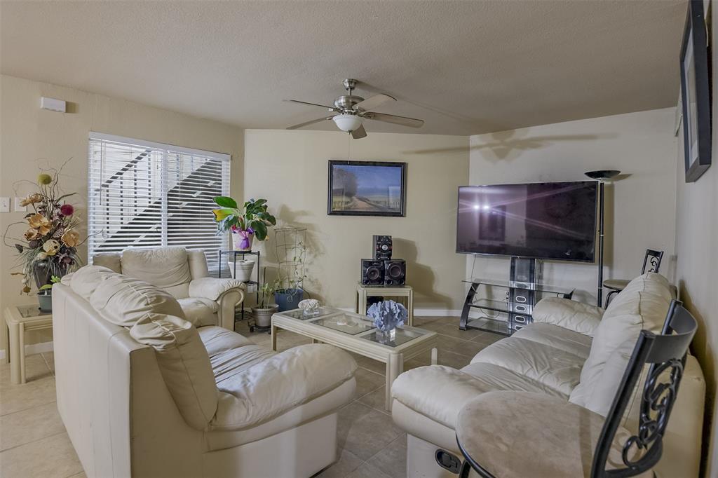Arlington Oaks Condo - Residential