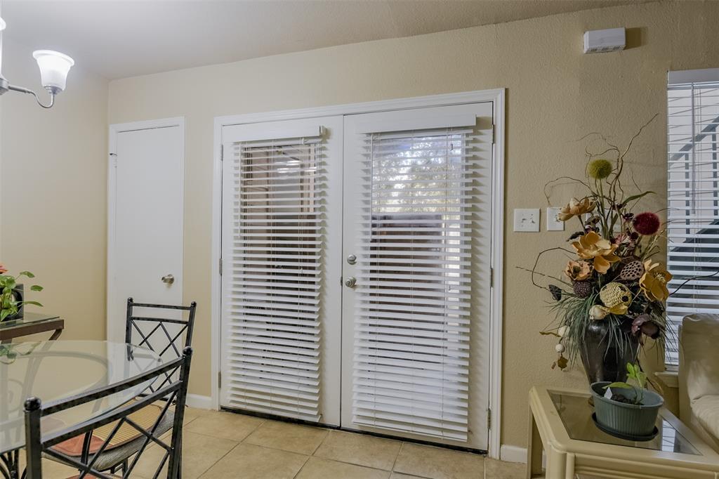 Arlington Oaks Condo - Residential