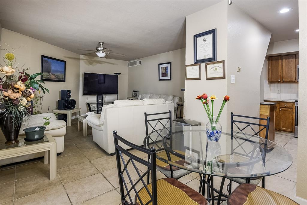 Arlington Oaks Condo - Residential