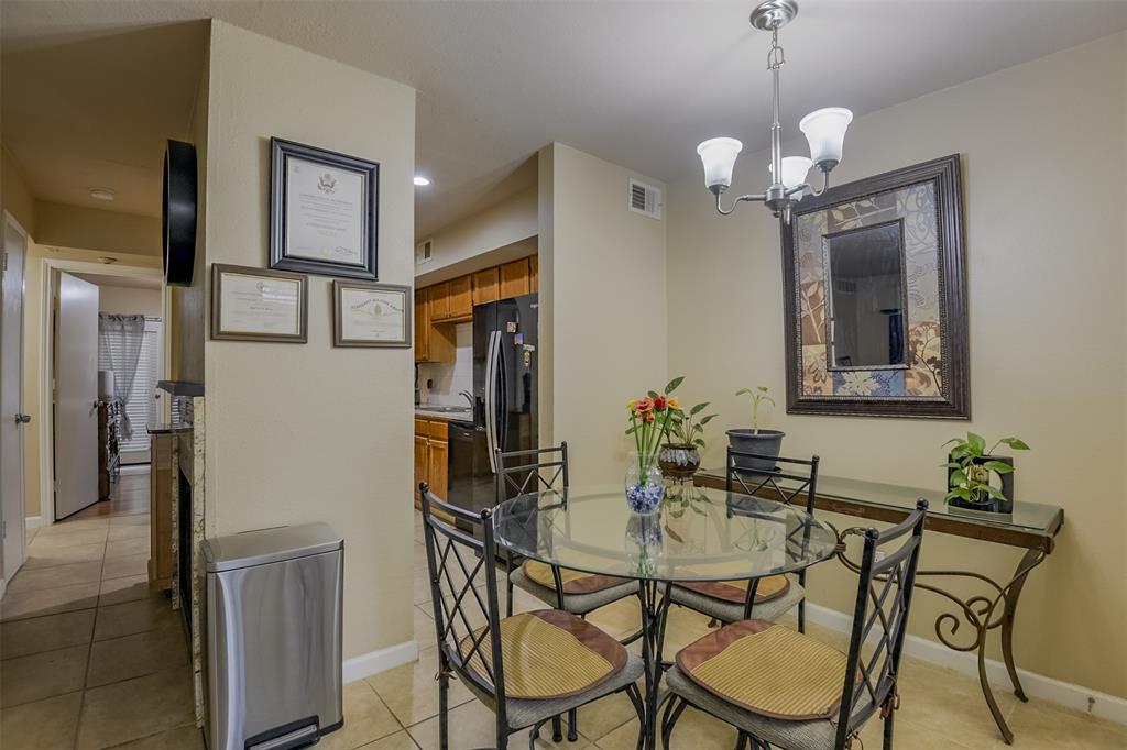 Arlington Oaks Condo - Residential