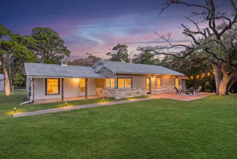 Photo of 5625 Oakview Street, Waco, TX 76710 (MLS # 21346818)