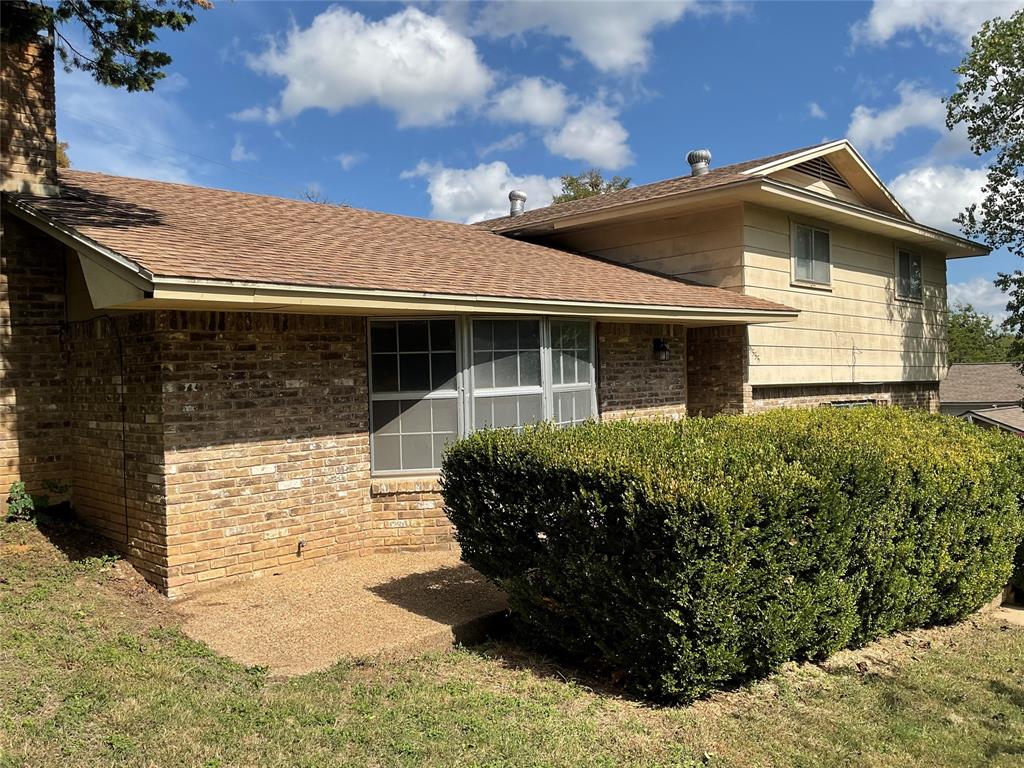 9555 Brookhollow Drive