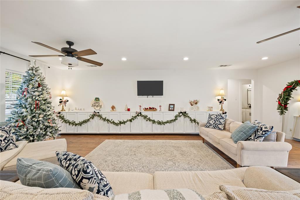 3454 Cloverdale Lane