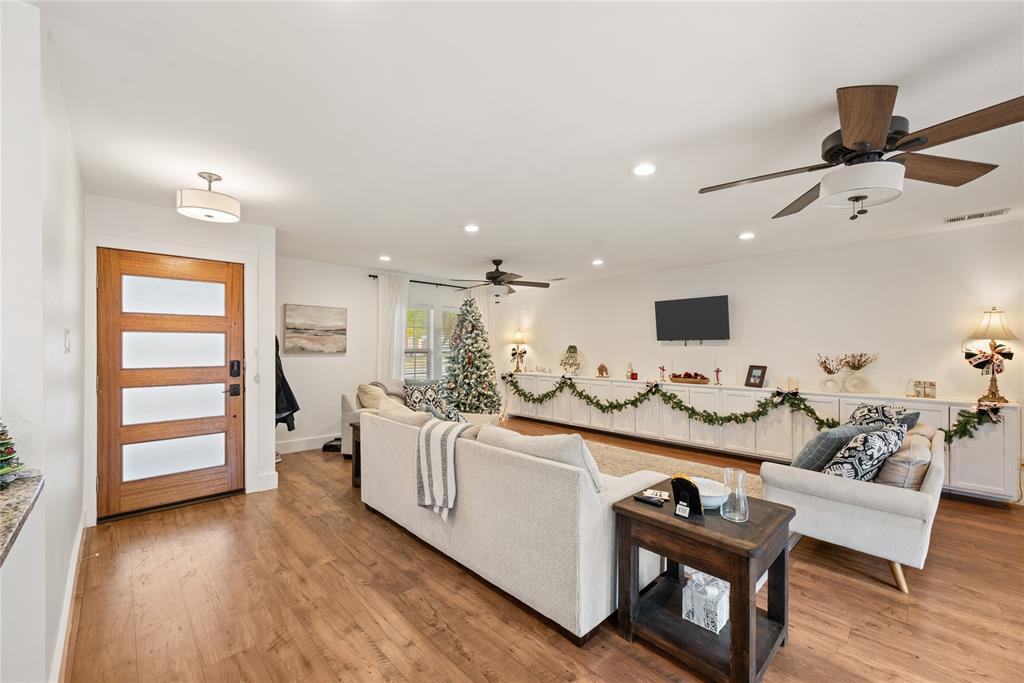 3454 Cloverdale Lane