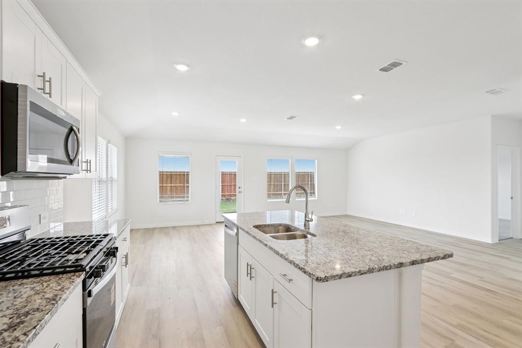 1586 Coldwater Way