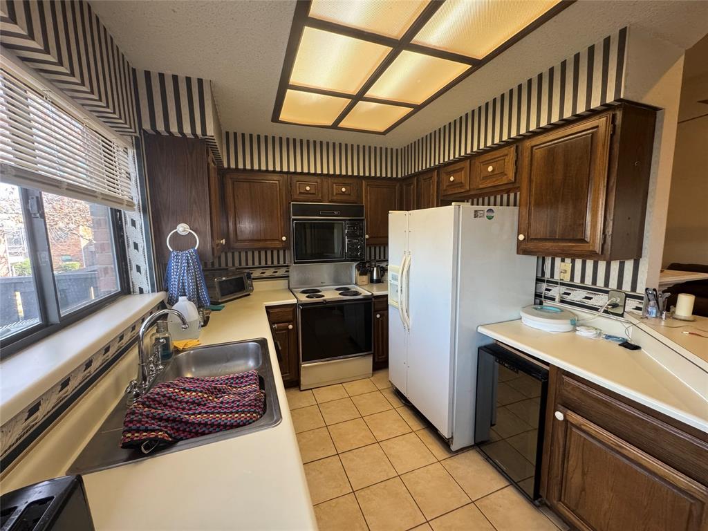 COLUMBINE, THE (A CONDOMINIUM) - Residential