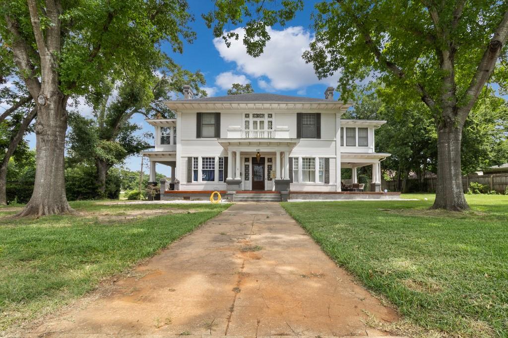 405 E Neches Street