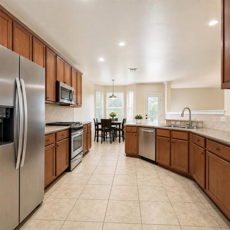 4564 Sheldon Trail