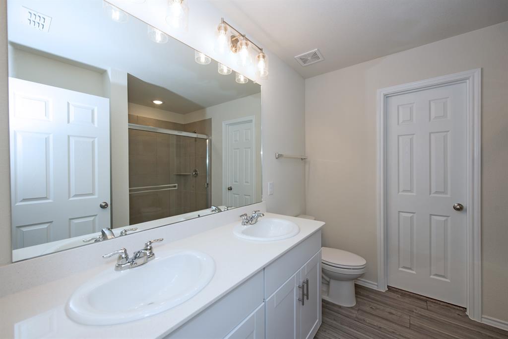 Oakbrook - Residential Lease