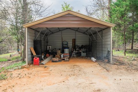 A home in Murchison