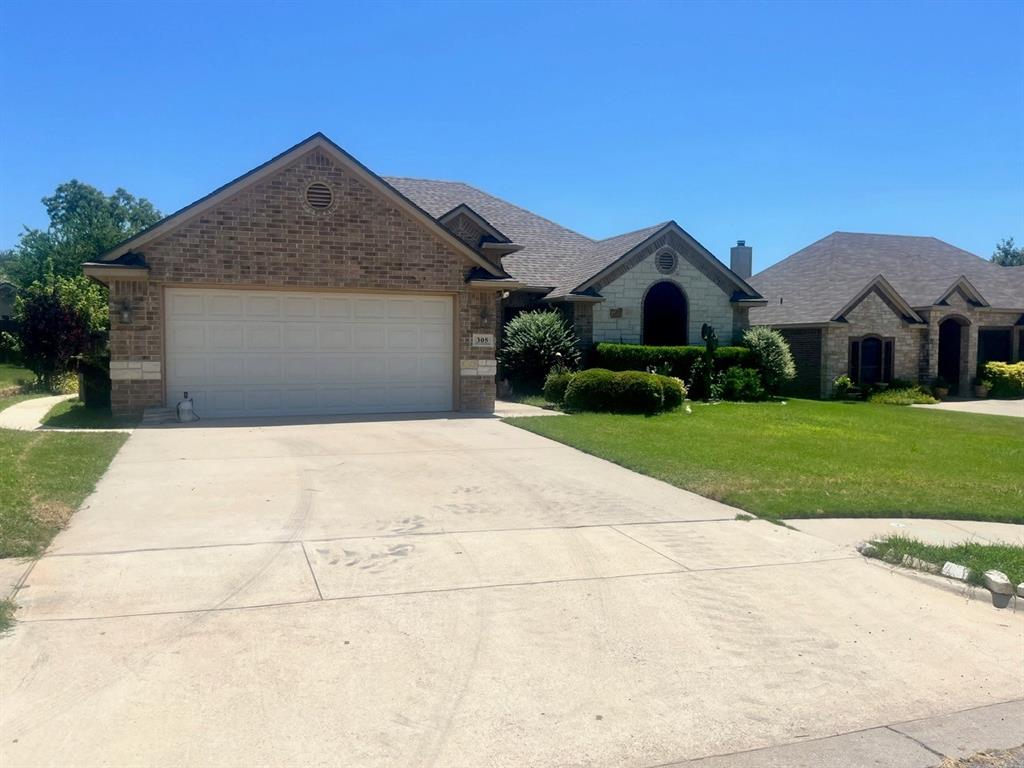 305 Jade Lane
