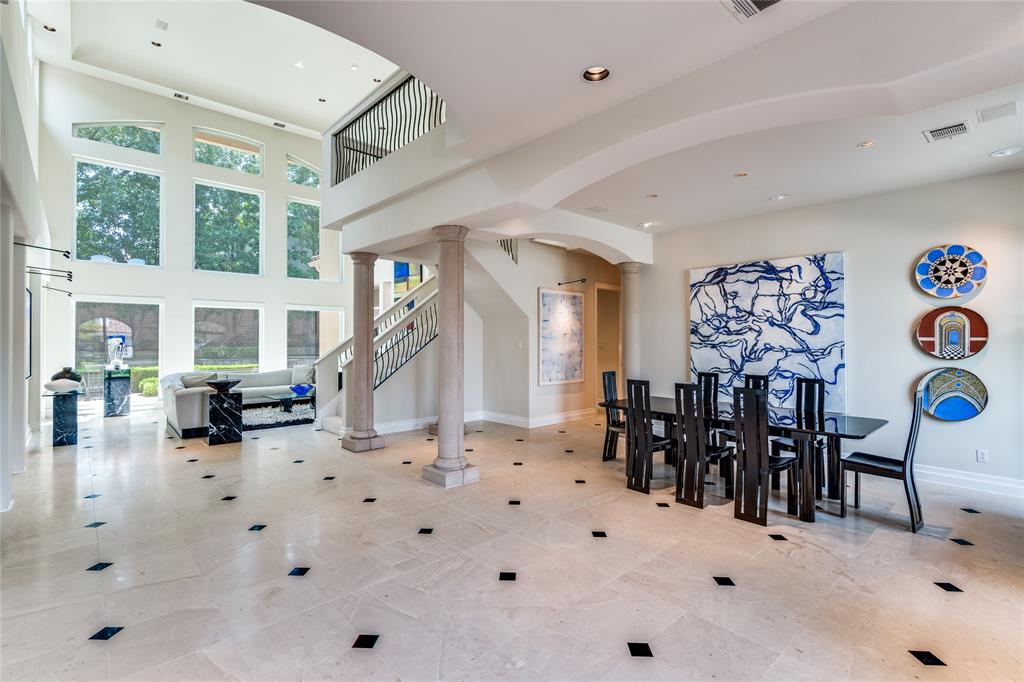 36 Downs Lake Circle