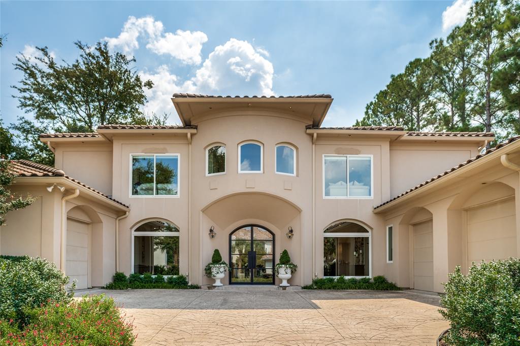 36 Downs Lake Circle