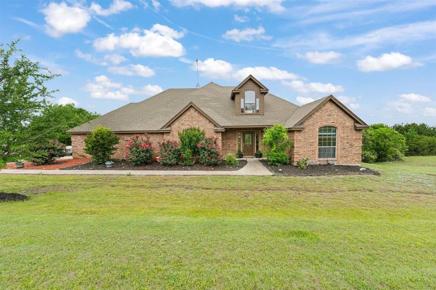Nestled in the peaceful surroundings of Cresson, this beautiful property at 439 Stone Mountain Court offers the perfect combination of privacy, space, and breathtaking scenic views. Set against a backdrop of wide-open Texas landscapes, the home provides a serene escape from the hustle and bustle while still being conveniently located near nearby amenities.

Take in stunning panoramic views right from your property, where expansive skies and unforgettable sunsets create a truly picturesque setting. The generous spacing between homes enhances the sense of privacy, making it ideal for those seeking a quiet and relaxed lifestyle.

Whether you’re hosting gatherings or enjoying a peaceful evening outdoors, the natural beauty and tranquility of this property make it a standout opportunity. Experience the charm of country-style living with the comfort of modern convenience in this exceptional Cresson home.

Buyer and Buyer’s Agent to verify all information, including but not limited to room dimensions, lot size, schools and taxes. Seller and Listing Agent make no warranties or representations as to the accuracy of the information provided.