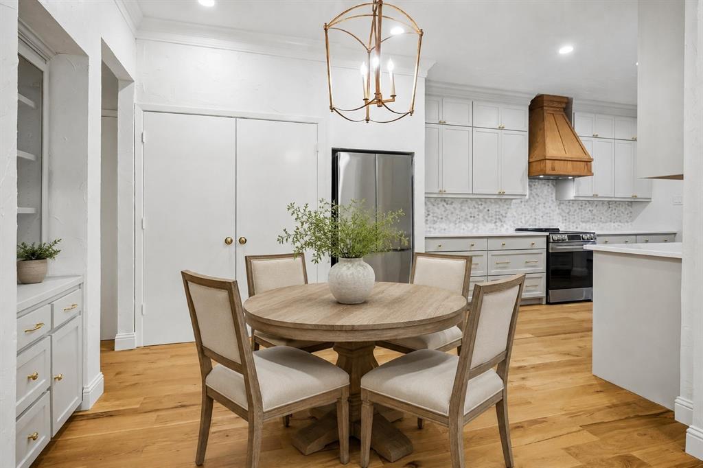 12332 Montego Plaza