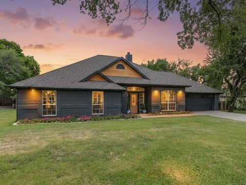 819 Norton Street Weatherford TX 76086