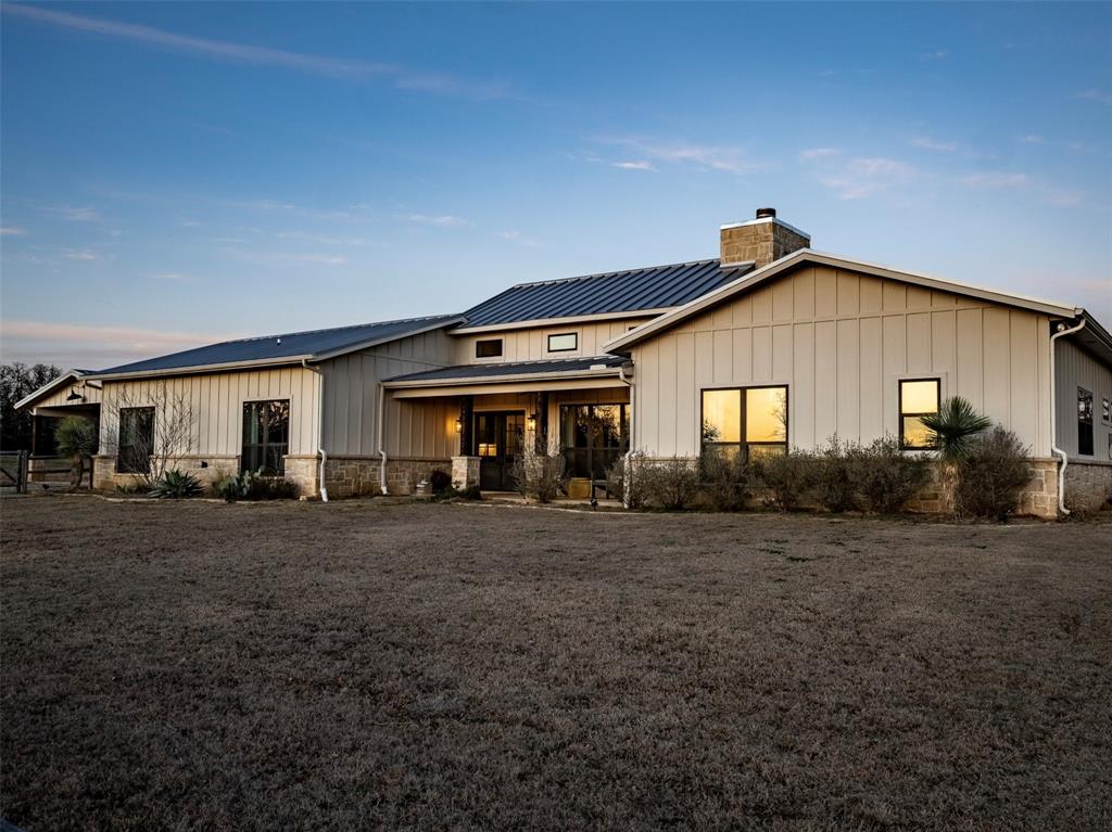 2183 Fm 1749
