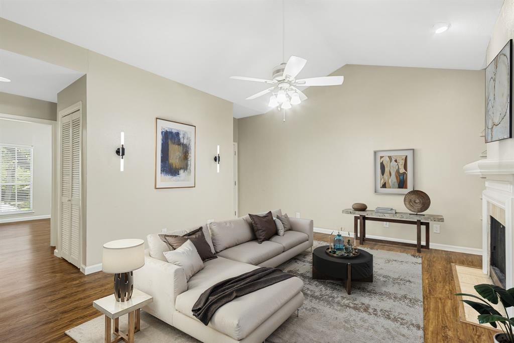8601 Park Lane 221