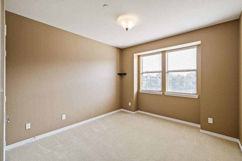 Suncreek Twnhms - Residential