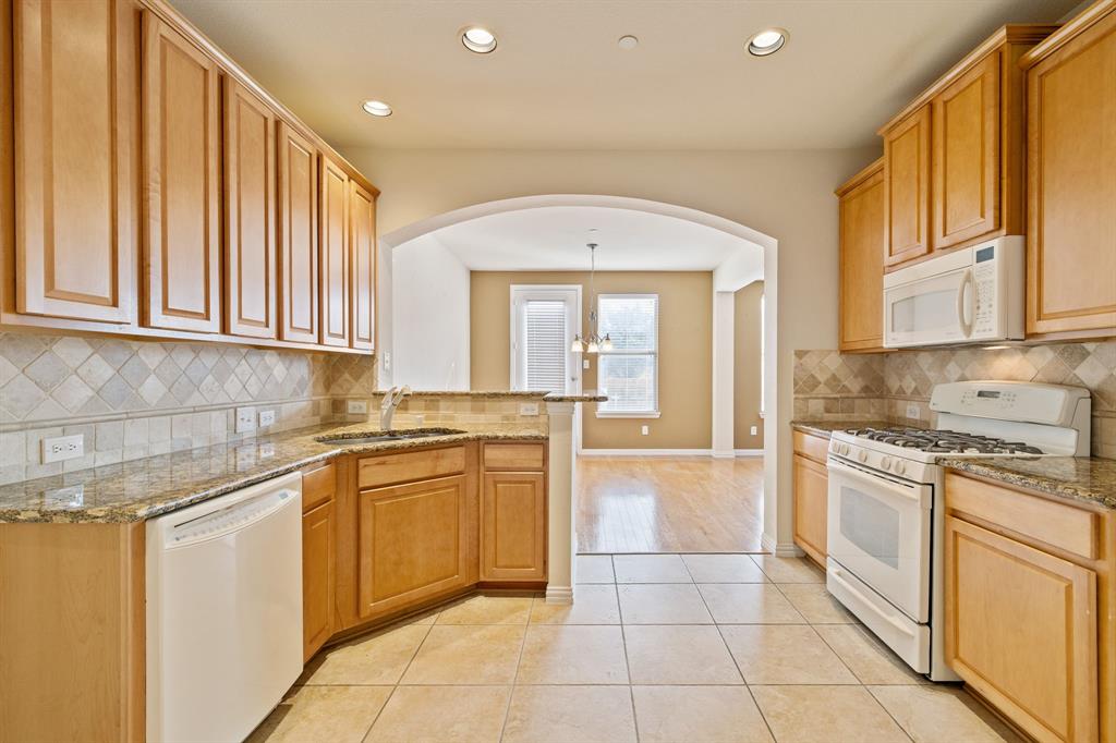 Suncreek Twnhms - Residential