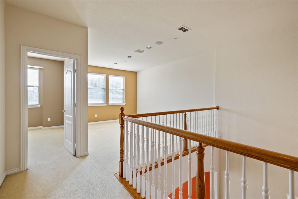 Suncreek Twnhms - Residential