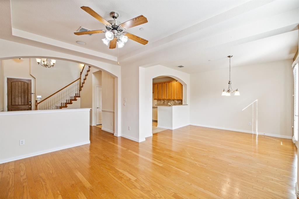 Suncreek Twnhms - Residential