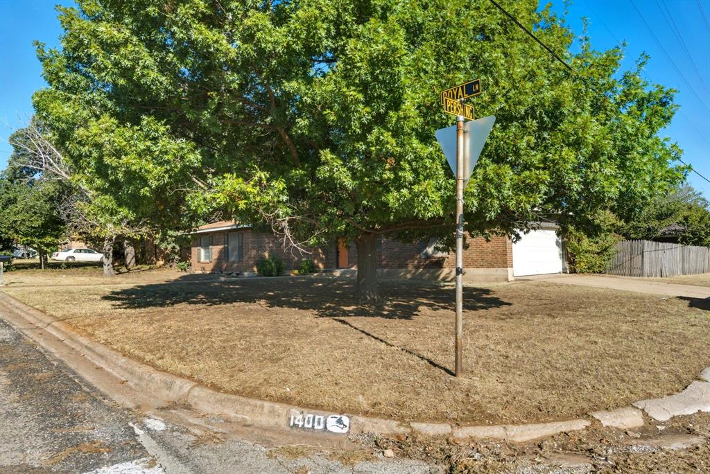 Royal Oaks - Residential