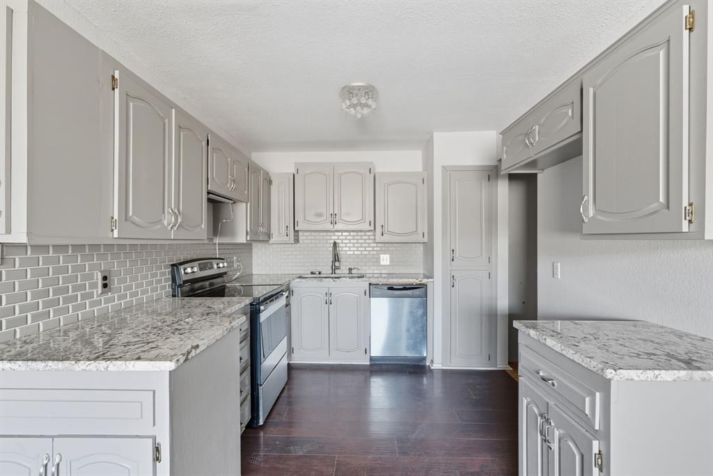 Royal Oaks - Residential